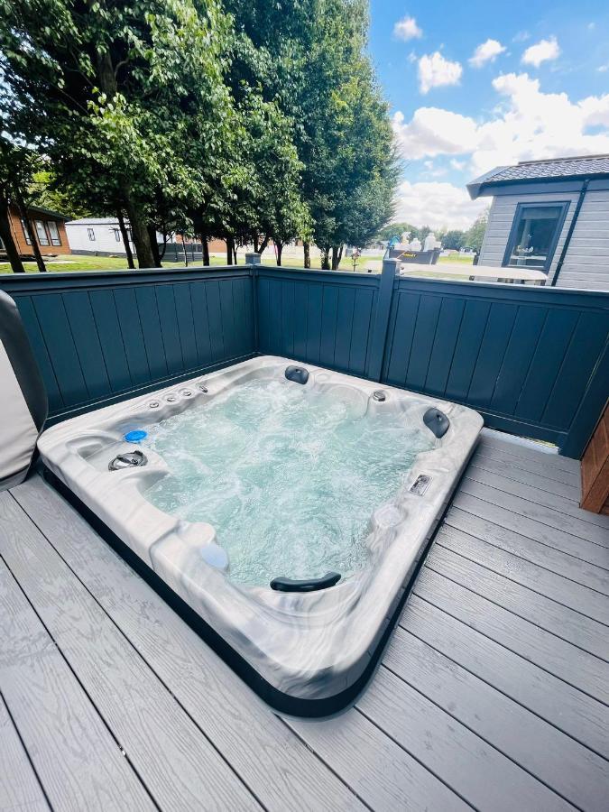 Fir Tree Lodge With Hot Tub York Esterno foto